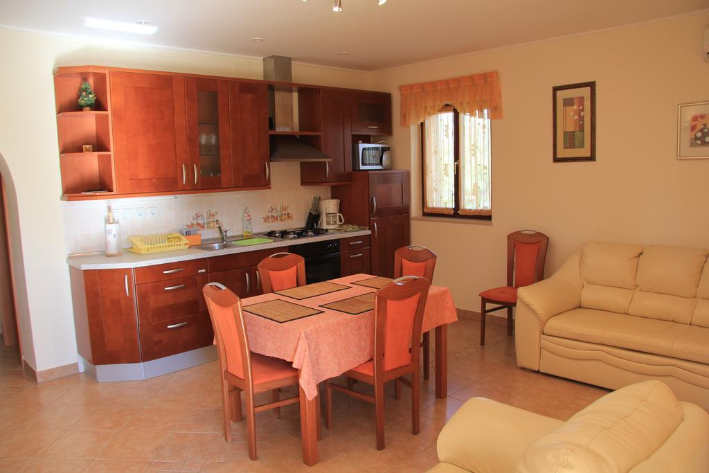 Apartments Jasna Umag Bilik gambar