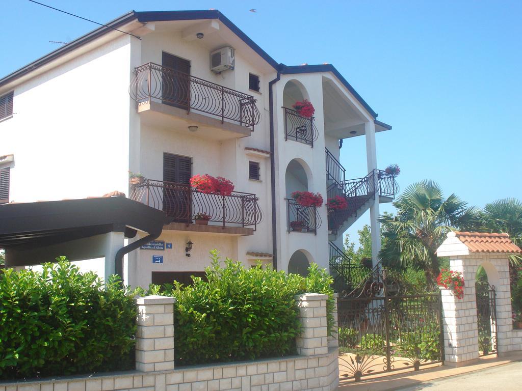 Apartments Jasna Umag Luaran gambar